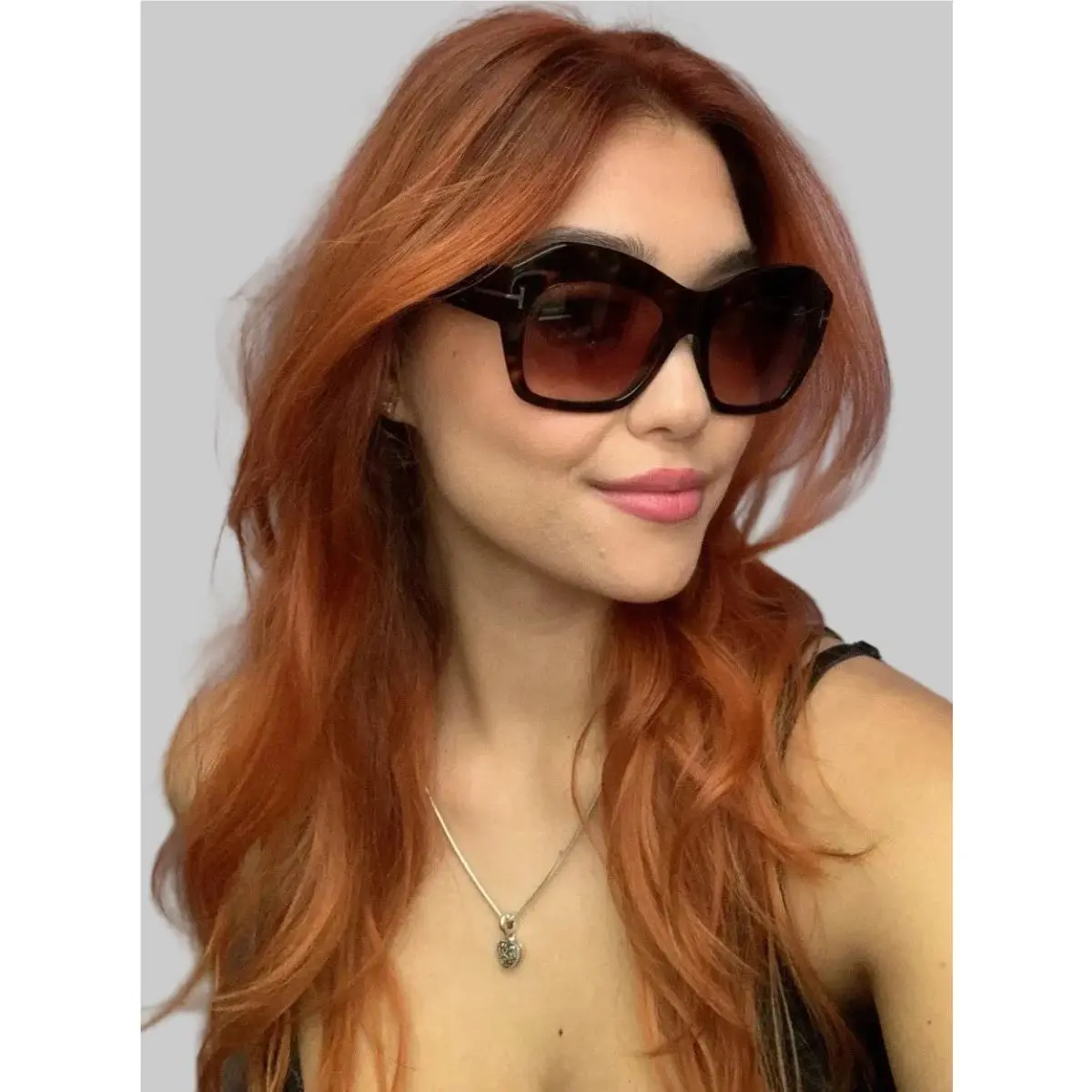 Tom Ford TF 53452F Emma Tortoise Oversized Women`s Sunglasses Italy