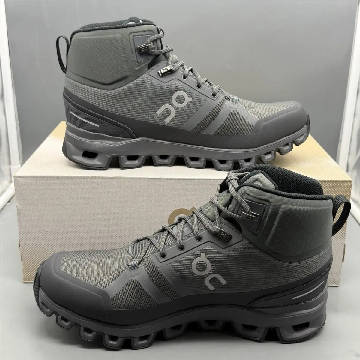On-Running shoes - Cloudrock Waterproof - Cloudrock Waterproof - 2399246 - Grey/Black (UPC: 7630440623649) 1