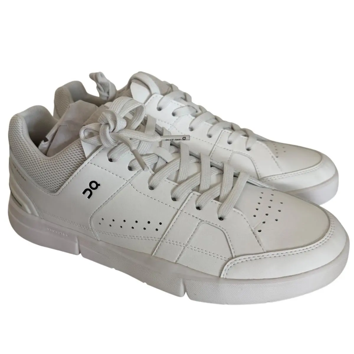 On Running The Roger Clubhouse All White Womens Sneakers Size 10.5