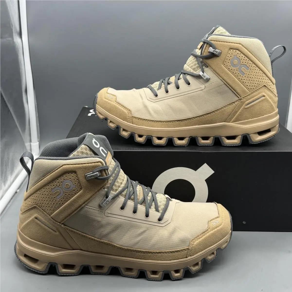 On Cloudridge Men’s 7.5 Women’s 9 M Trail Hiking Shoes Outdoor Boots ‘sand/rock’