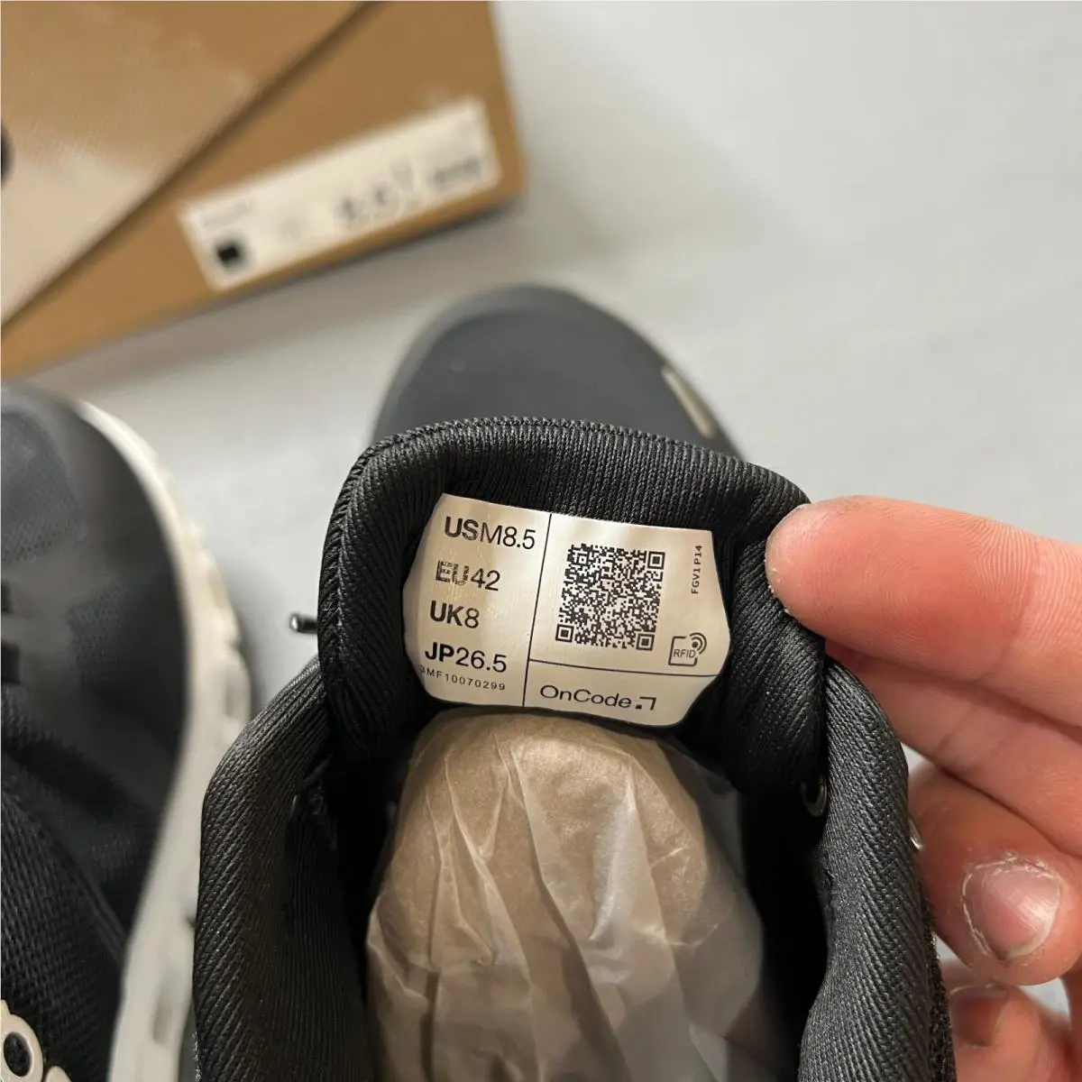 On-Running shoes - 3MF10070299 - 3MF10070299 - Black (UPC: 7615537199429) 6