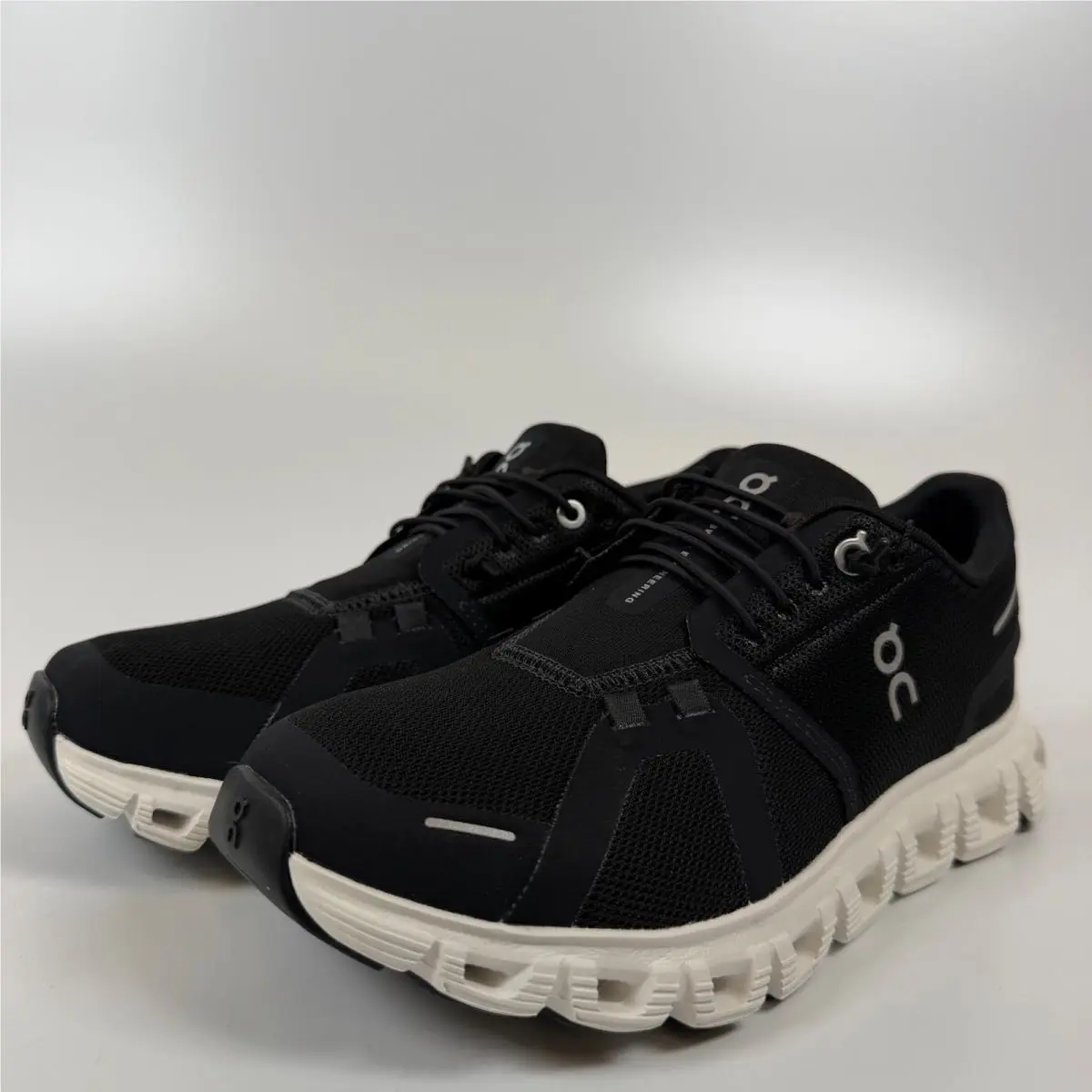 On Running Cloud 5 Black White Women Running Shoes 3WF10060299 Size 6.5 Wide