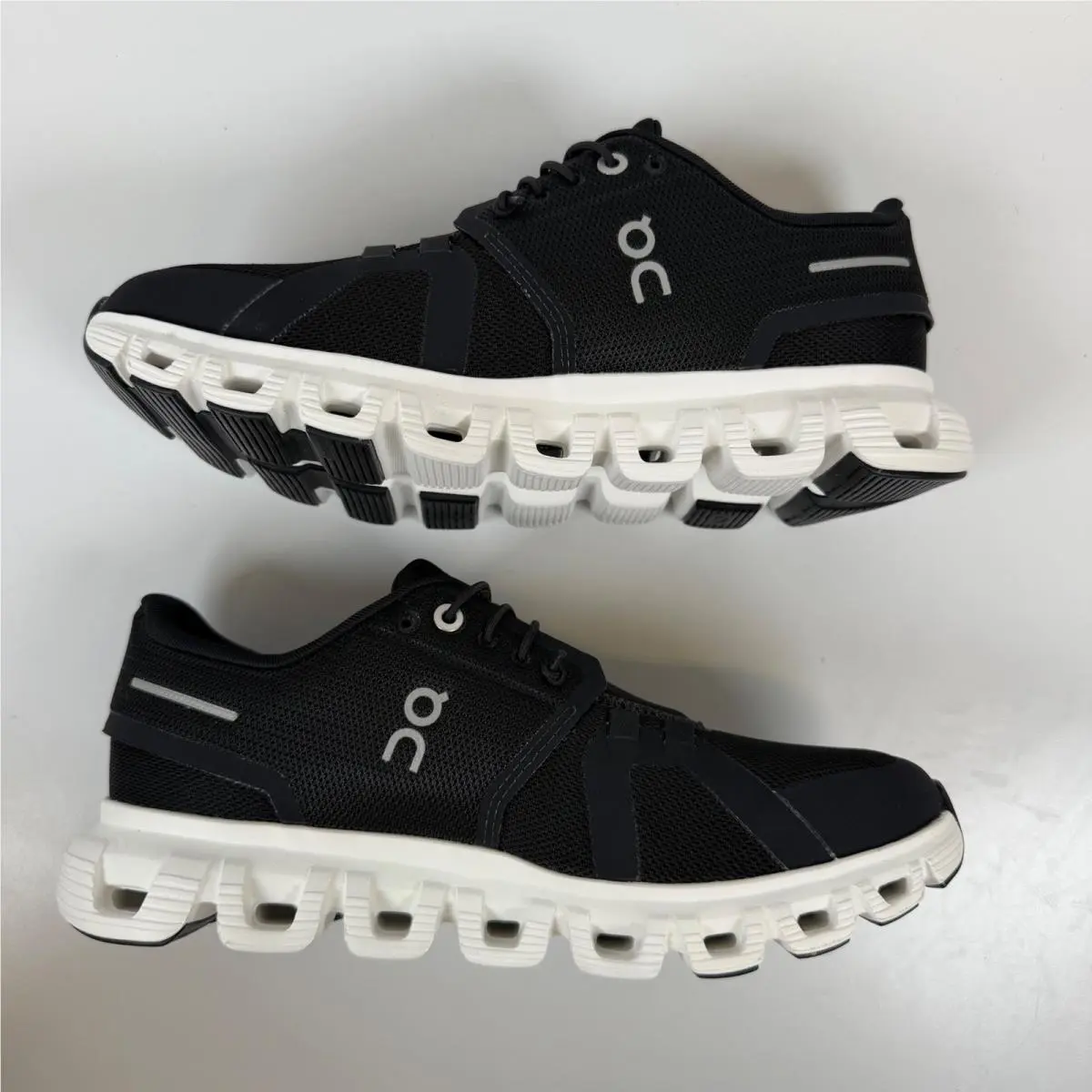 On-Running shoes - On Running Cloud 5 - Cloud - Black 1