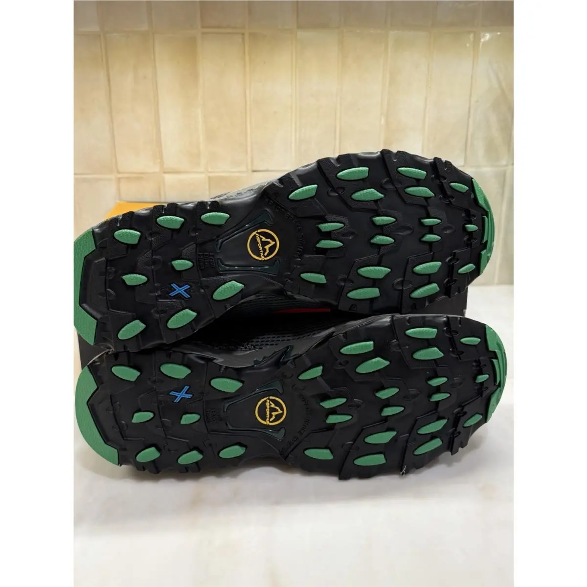 Lasportiva shoes - La Sportiva Wildcat - Wildcat - 536725723 - Green 8