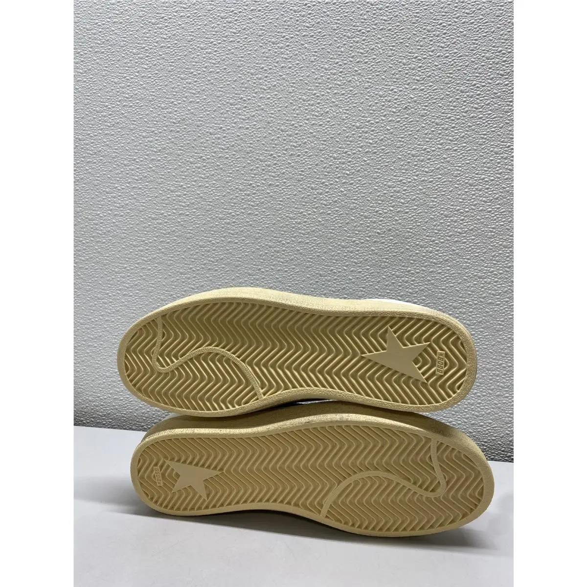 Golden Goose shoes - Bali Star Sabot - Bali Star Sabot - White, Pink 9