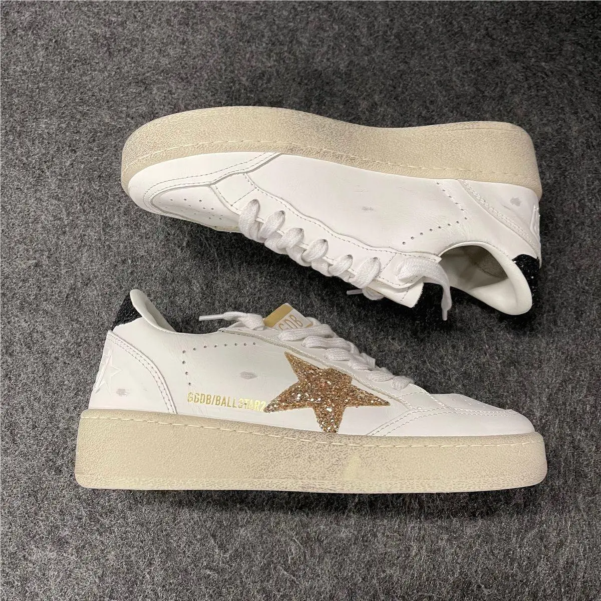 Golden Goose shoes - vs-194111 - vs-194111 - White (UPC: 8050235928114) 0