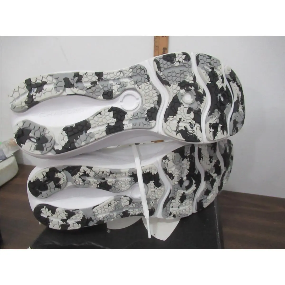 Under Armour shoes - White 4