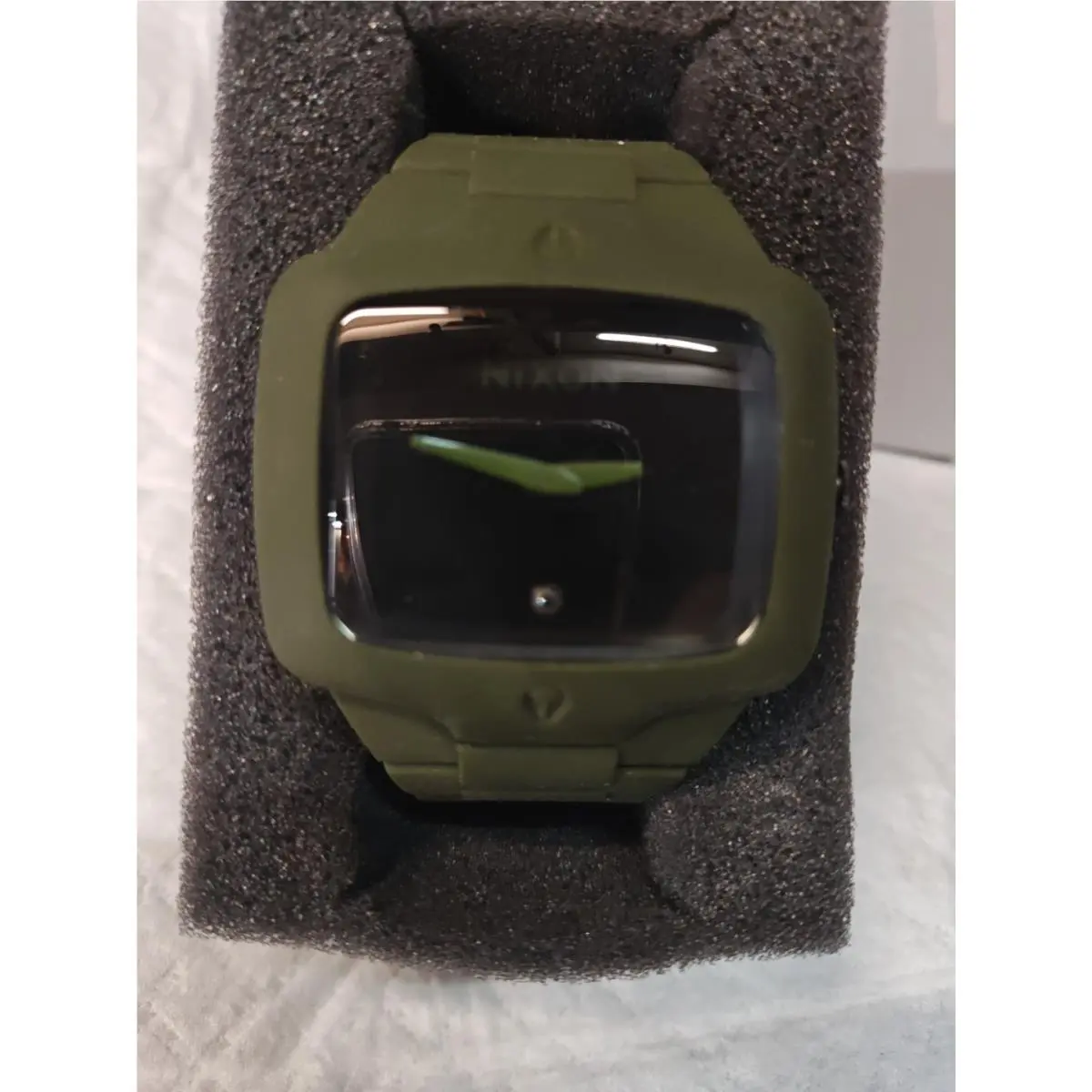 The Rubber Player Silicone Stainless Steel Watch W/diamond Rare Green by Nixon