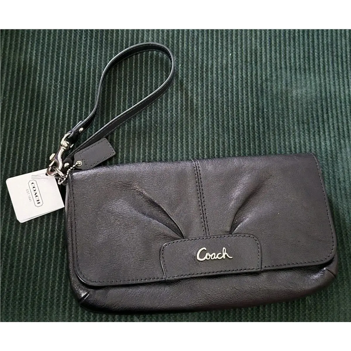 Coach Leather Large Flap Wristlet F45981 in Black