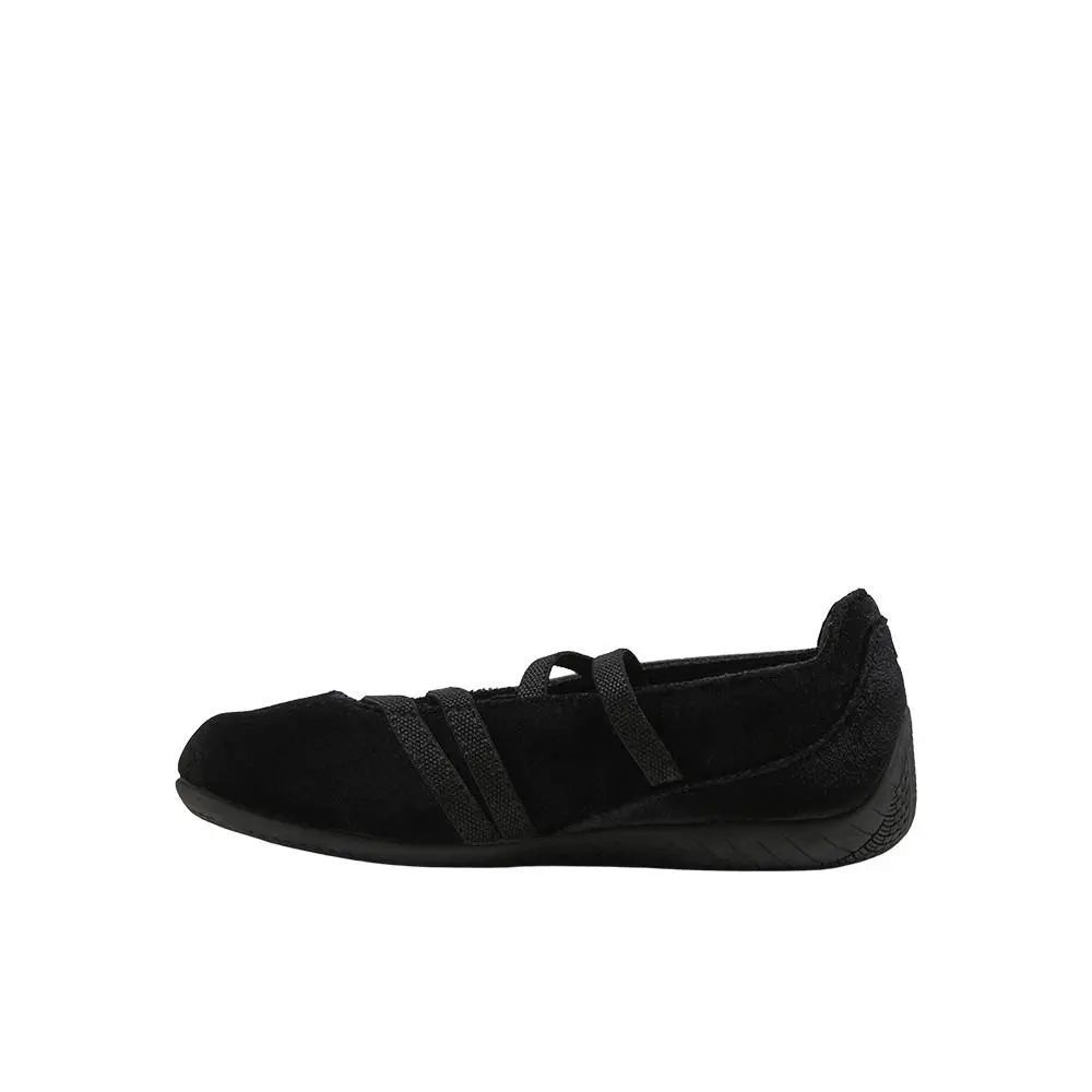 Puma shoes - PUMA Speedcat Ballet Velvet Slip On  Youth - 40698501 - Black 9