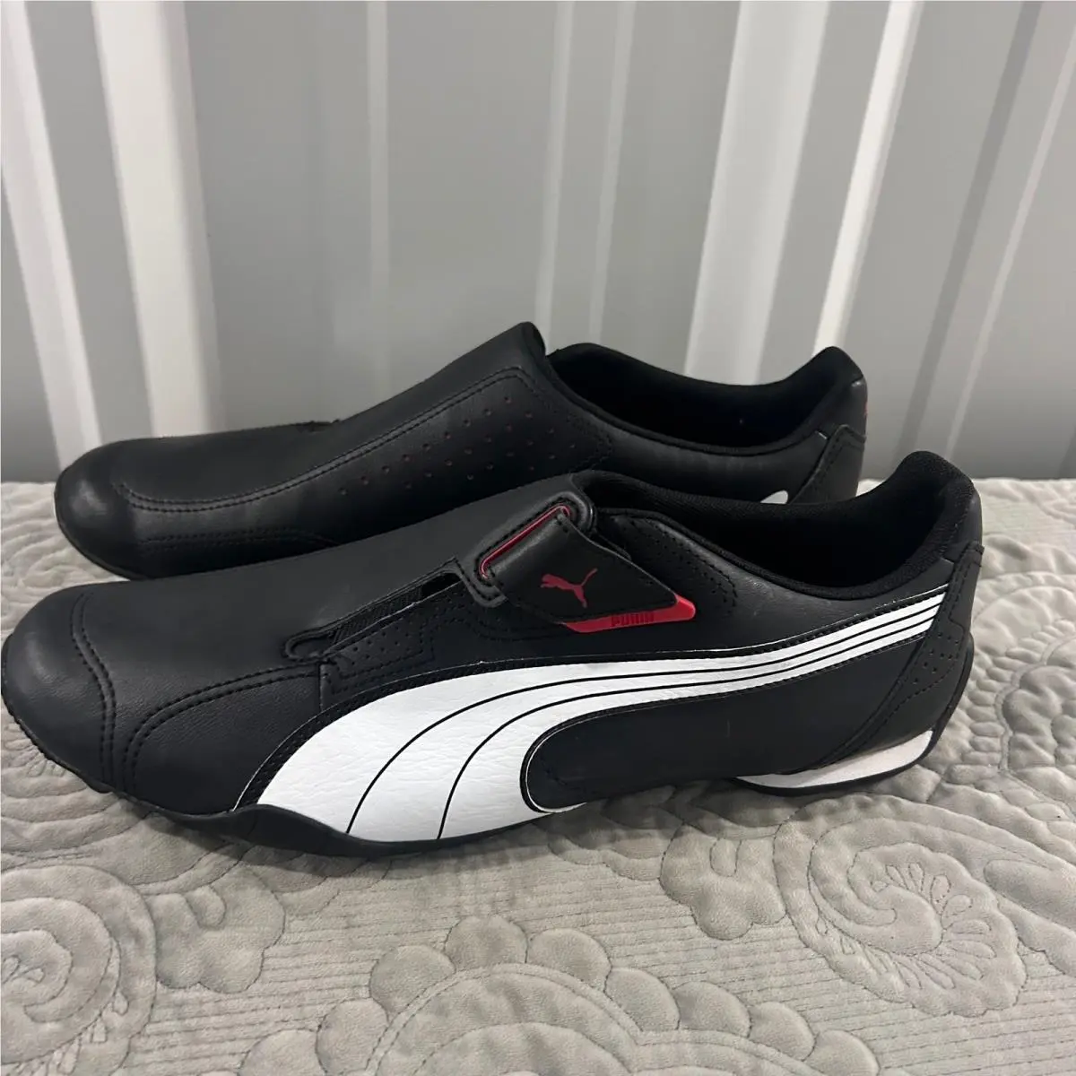 Puma Drift Cat 5 Core Mens Black White Red Driving Shoes Sneakers Low Top