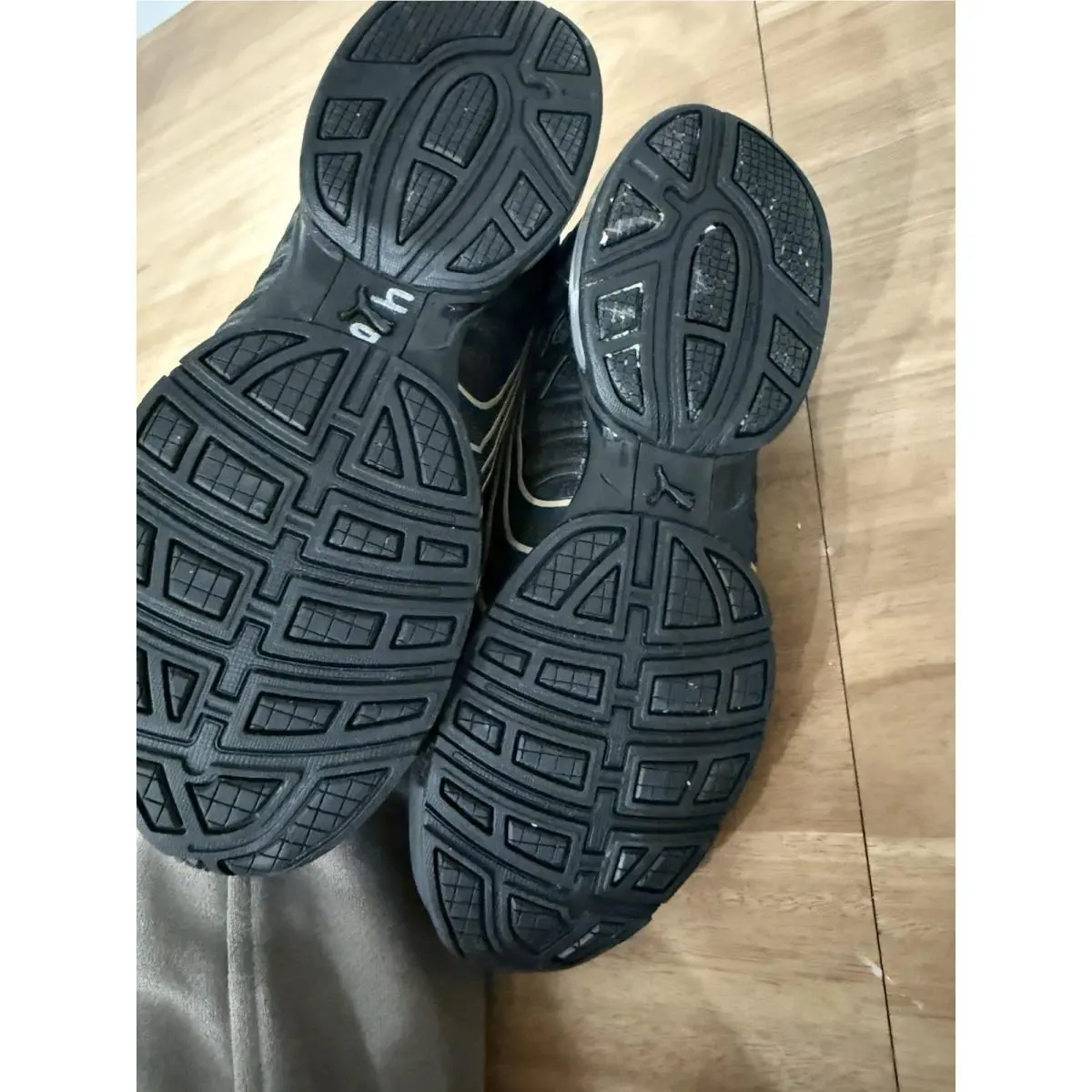 Puma shoes - PUMA Voltaic - Voltaic - Black 4