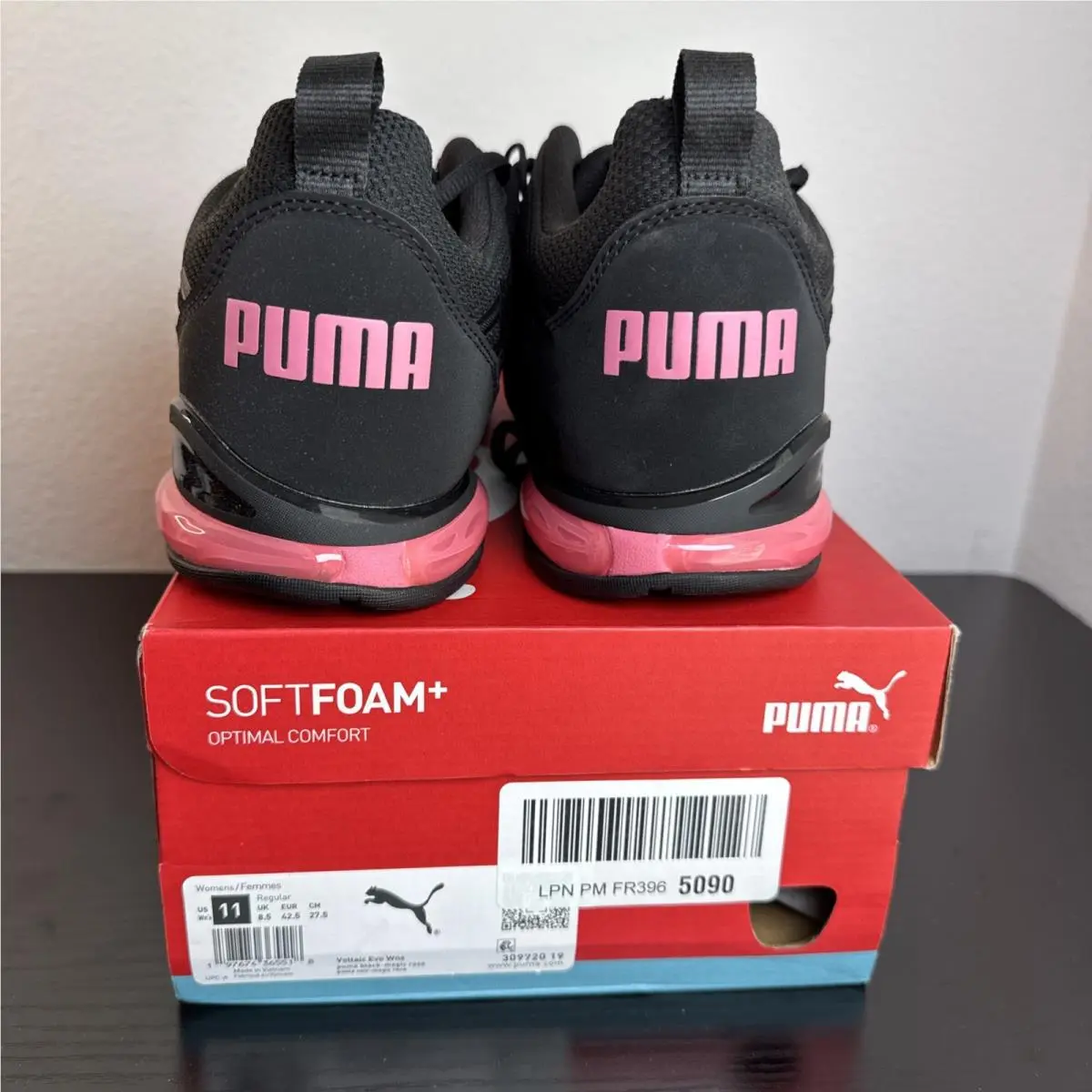 Puma shoes - PUMA Voltaic - Voltaic - 309720 37 - Puma Black-Rosy Outlook 1