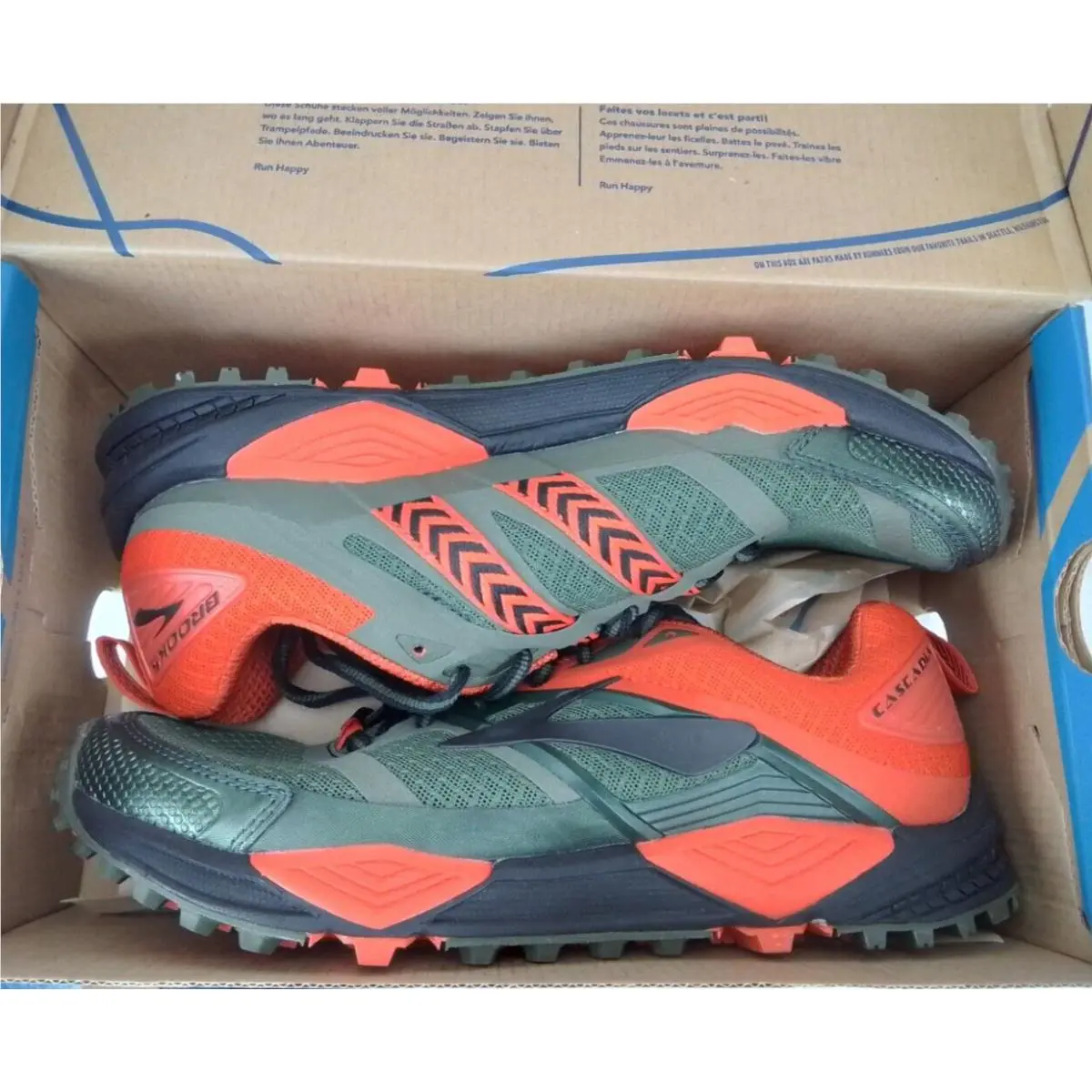 Brooks shoes - green/orange/black 3