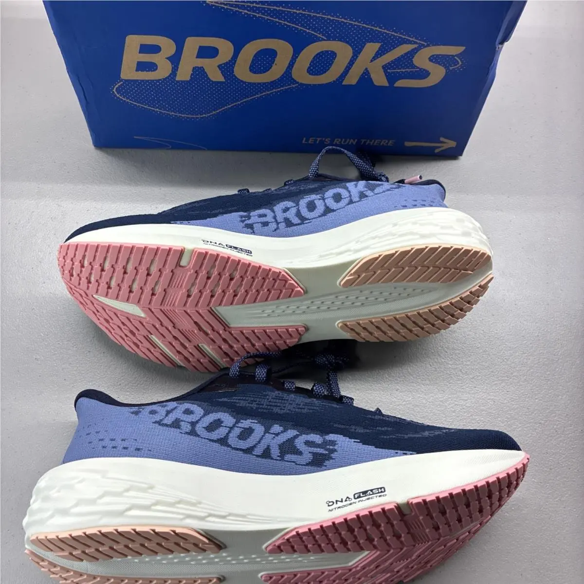 Brooks shoes - Brooks Launch 11 - Launch - Blue 0