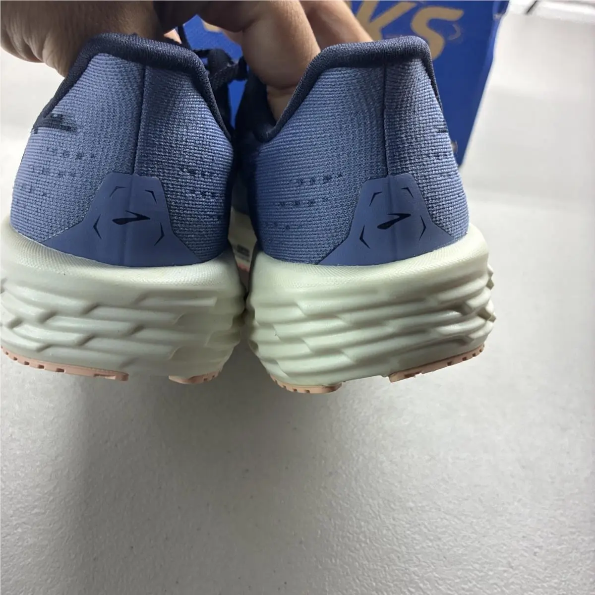 Brooks shoes - Brooks Launch 11 - Launch - Blue 2