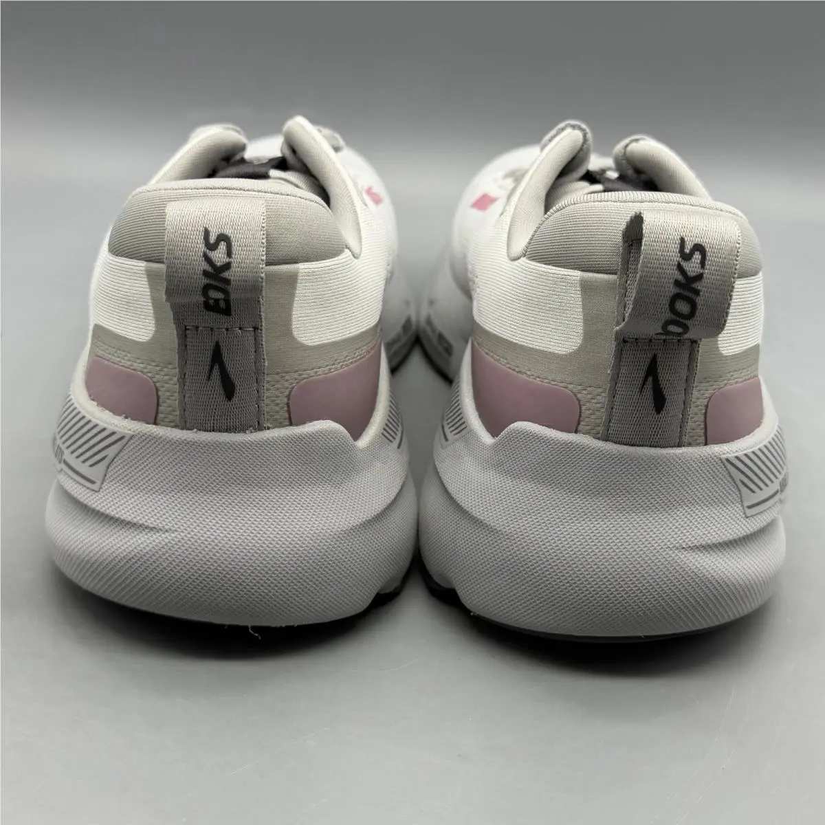 Brooks shoes - Brooks Ariel GTS 26 - Ariel GTS - 1204441B094 - Gray (UPC: 0195394754872) 2