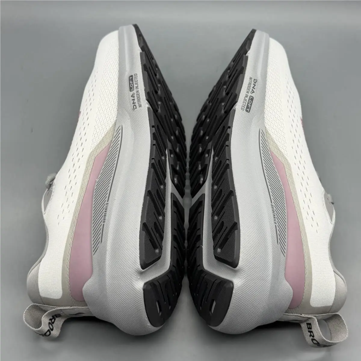 Brooks shoes - Brooks Ariel GTS 26 - Ariel GTS - 1204441B094 - Gray (UPC: 0195394754872) 3