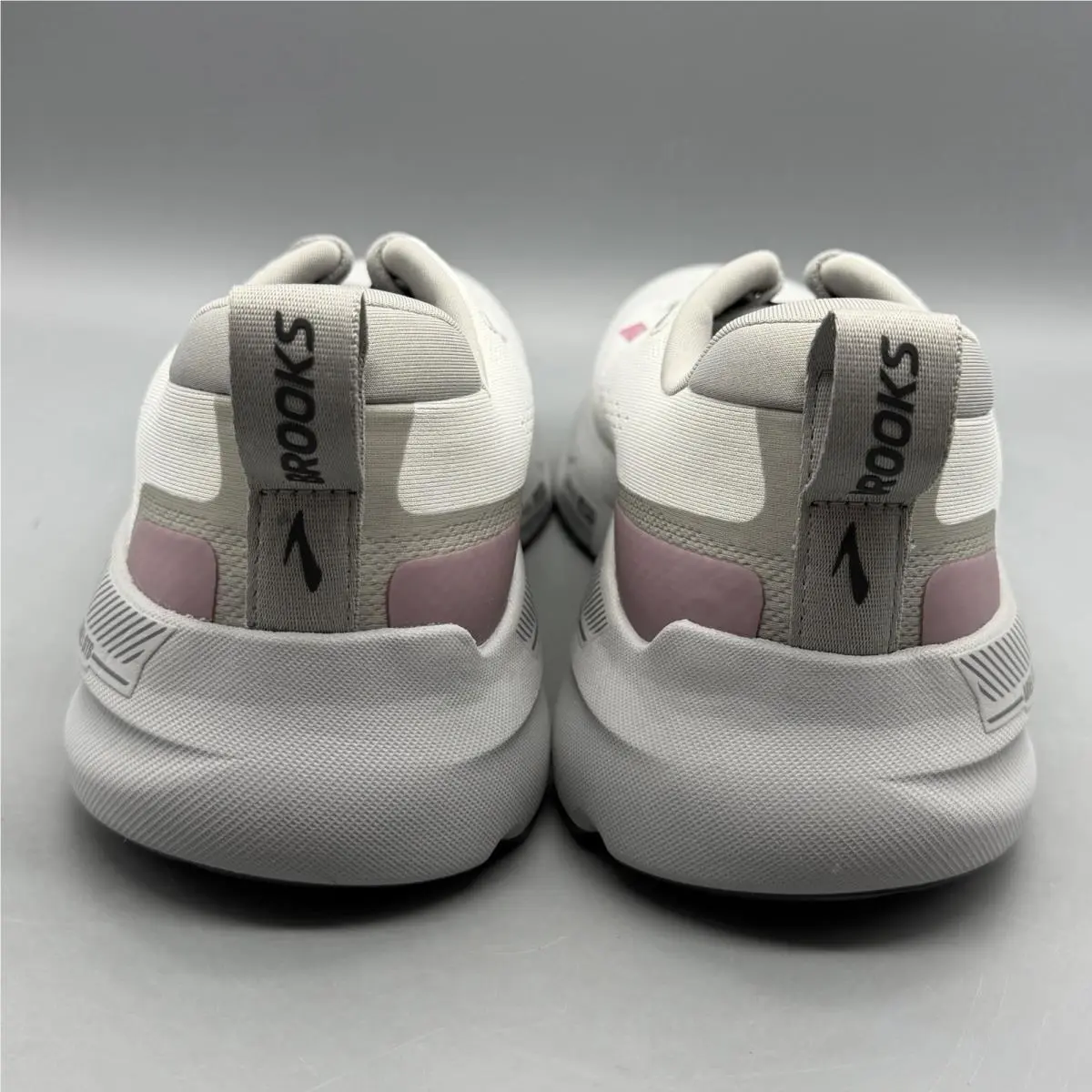 Brooks shoes - Brooks Ariel GTS 26 - Ariel GTS - 1204441B094 - Gray 2