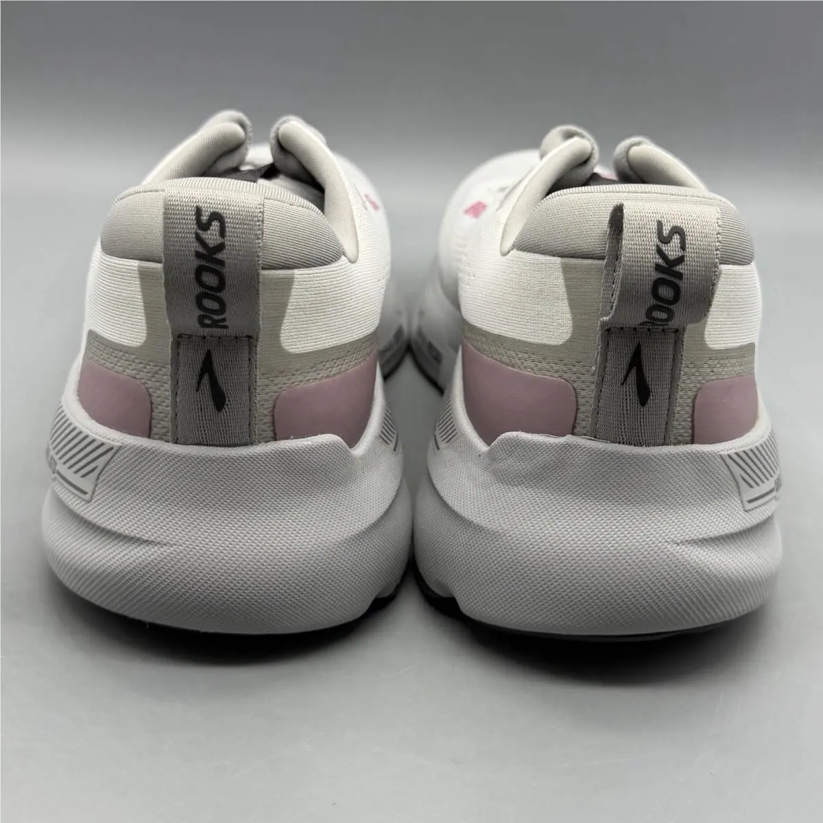 Brooks shoes - Brooks Ariel GTS 26 - Ariel GTS - 1204441B094 - Gray (UPC: 0195394754964) 2
