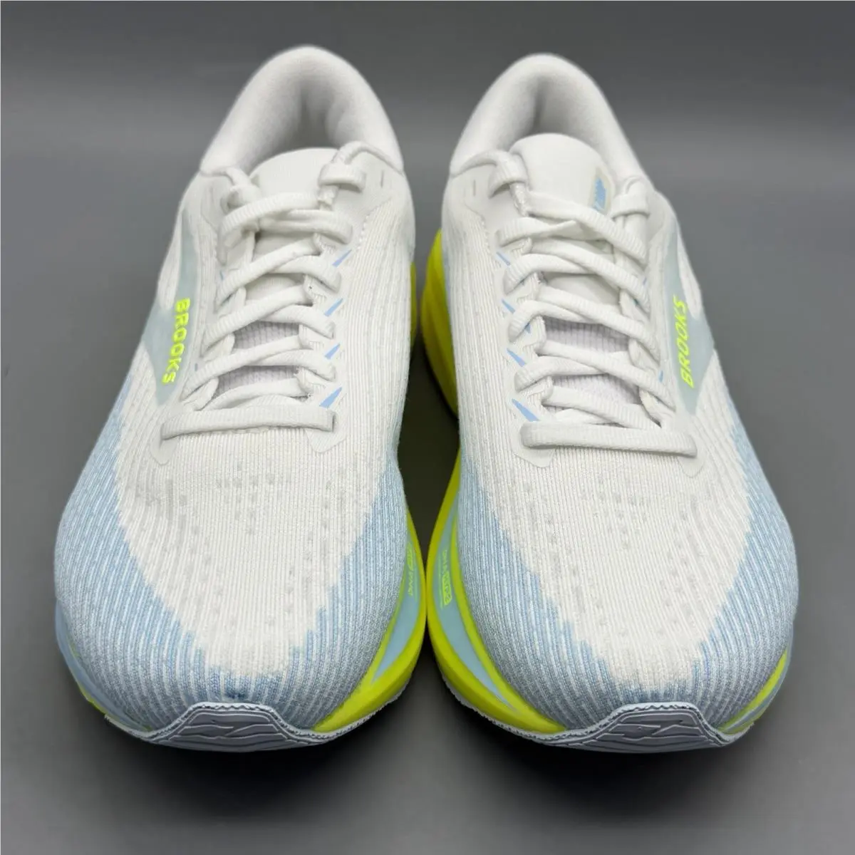 Brooks shoes - Brooks Ghost Amp - Ghost Amp - 1204861B130 - White (UPC: 0195394901276) 0