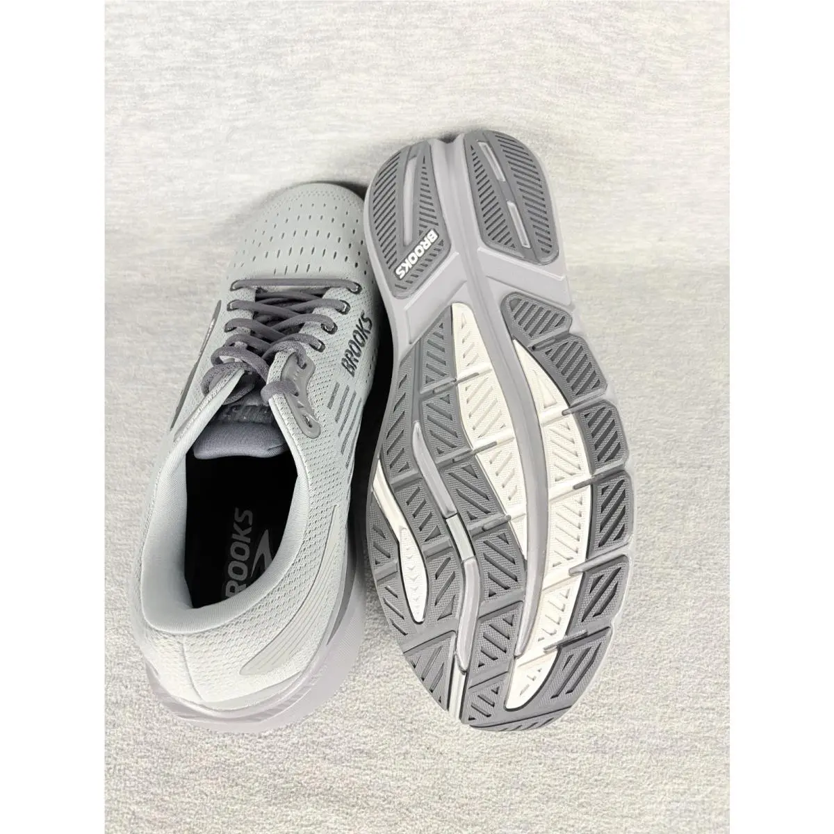 Brooks shoes - Brooks Ghost Max - Ghost Max - White 6