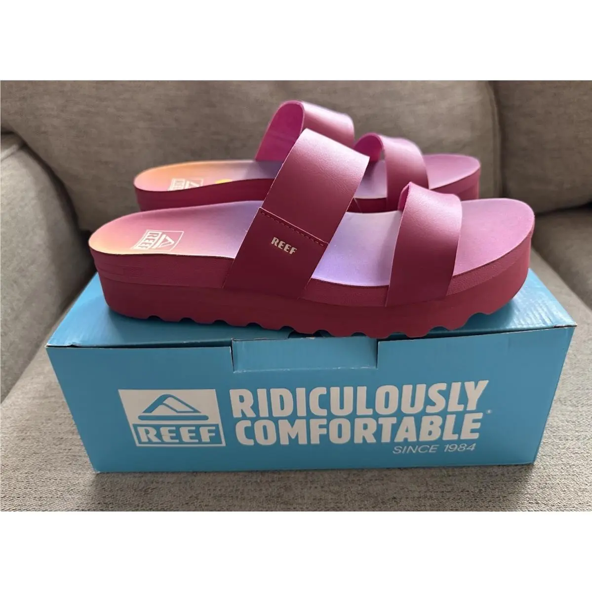 Womens Sanctuary Sandals Pink Aquarius Zodiac Platform Size 10 by Reef