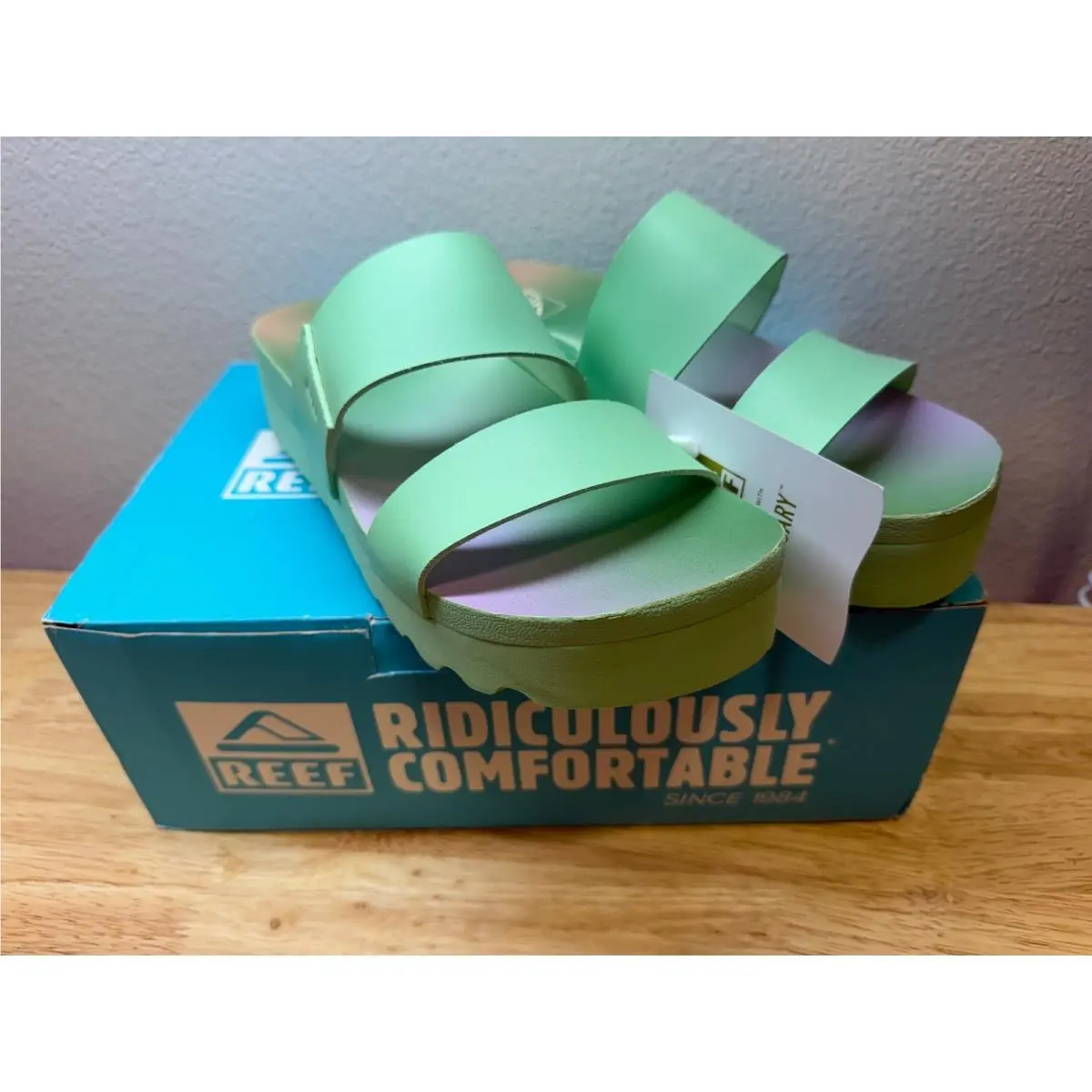 x Sanctuary Virgo Women 8 Mint Green Purple Ombre Slide Sandals by Reef