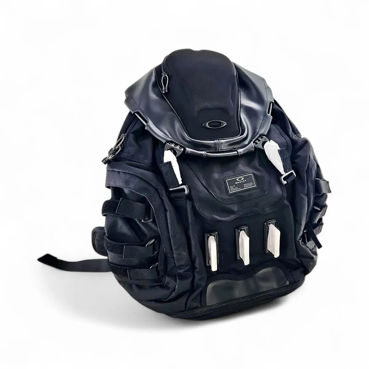 Kitchen Sink Backpack Stealth Black 34 L by Oakley