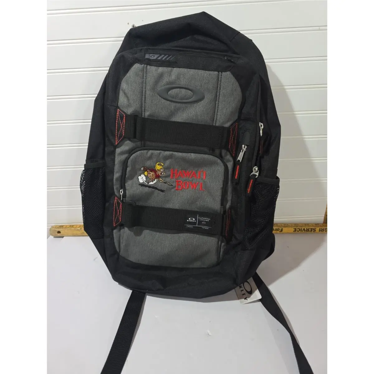 Oakley Backpack Hawaii Bowl 2015 Ncaa Football Embroidered Black Gray Bag Pack