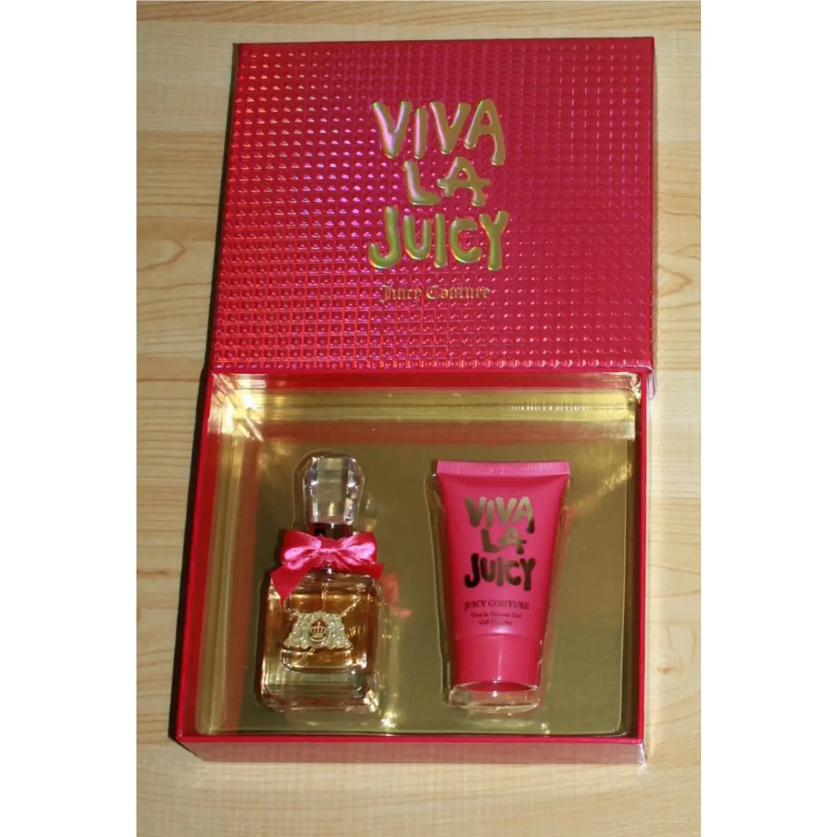 Viva La Juicy by Juicy Couture Gift Set 2 pc Edt 1 oz + Shower Gel Boxed