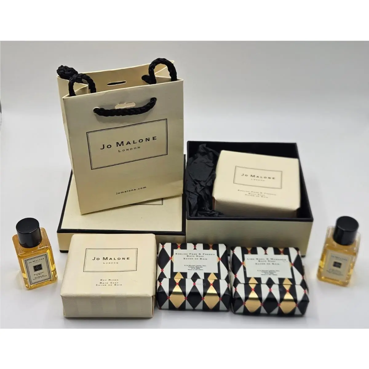 Lot of 4 Soaps and Body Wash/shower Oil by Jo Malone