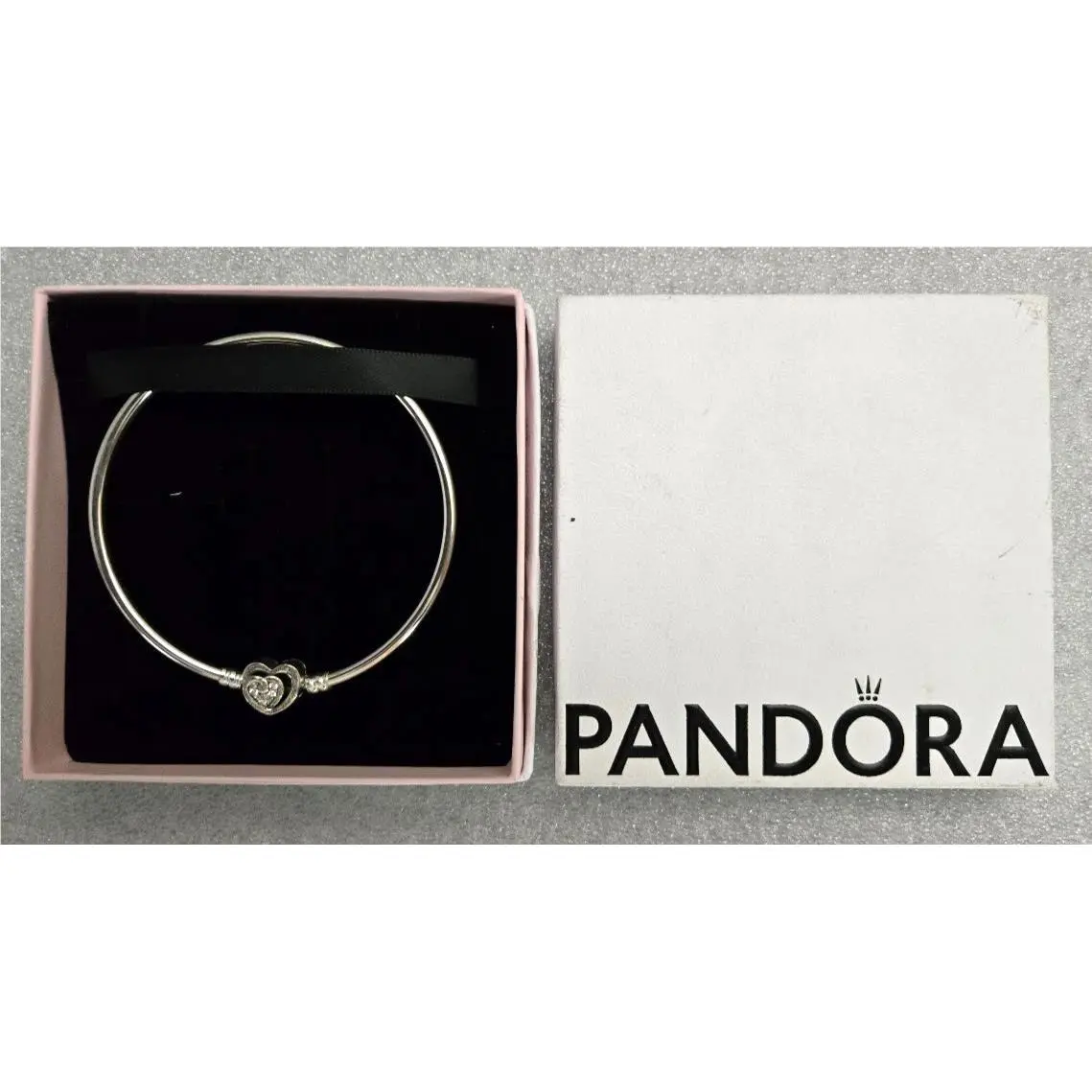 Pandora Moments 591064C01-21 Entwined Infinite Hearts Clear CZ Clasp Bangle Br
