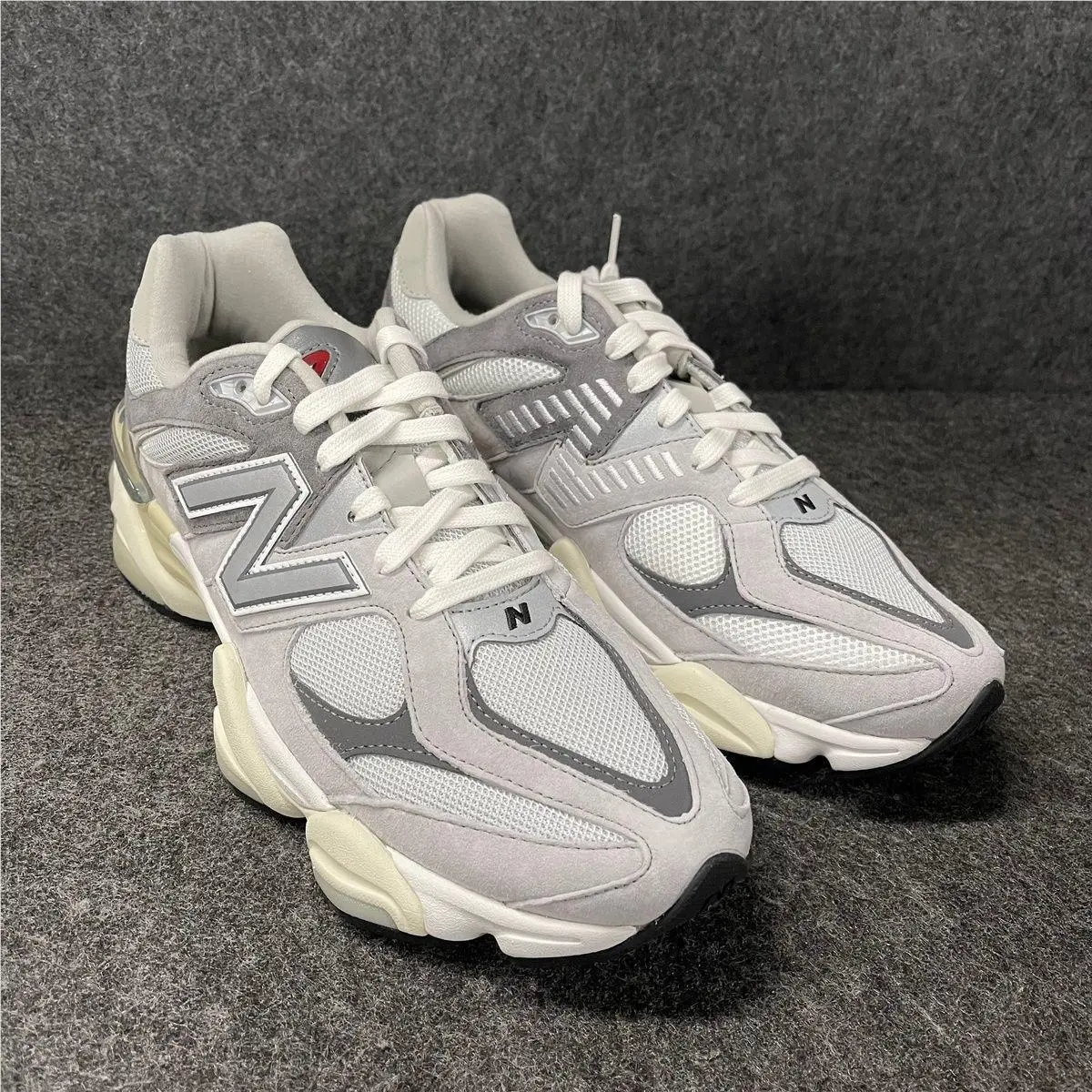New Balance 9060 Lifestyle Sneaker Unisex Size US M11/W12.5 D Grey