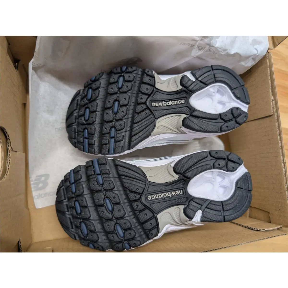 New Balance shoes - New Balance 530 Bungee - Bungee - IZ530SB1 - White, natural indigo, and silver metallic (UPC: 196652590713) 2