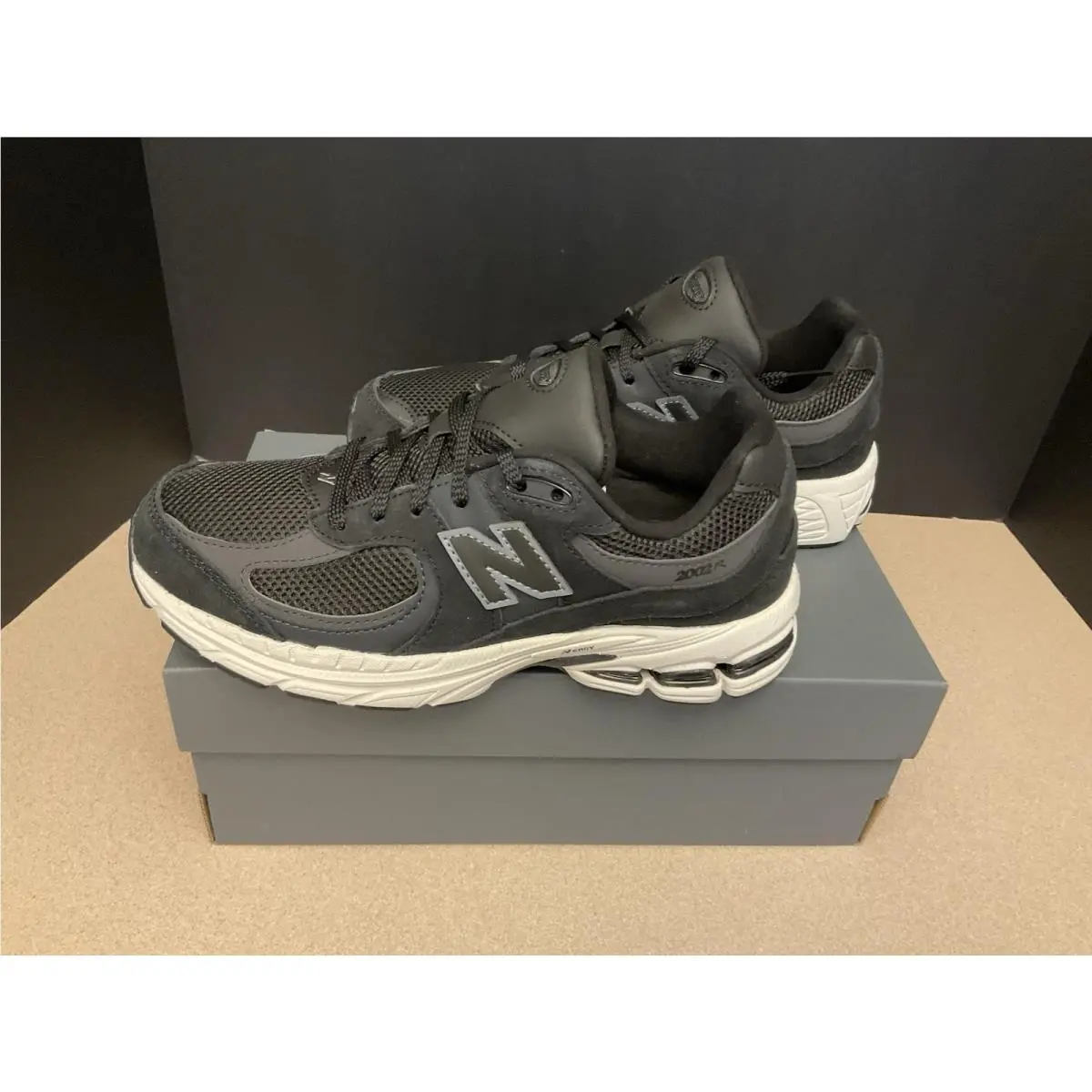 New Balance shoes - New Balance 2002 - Black 4