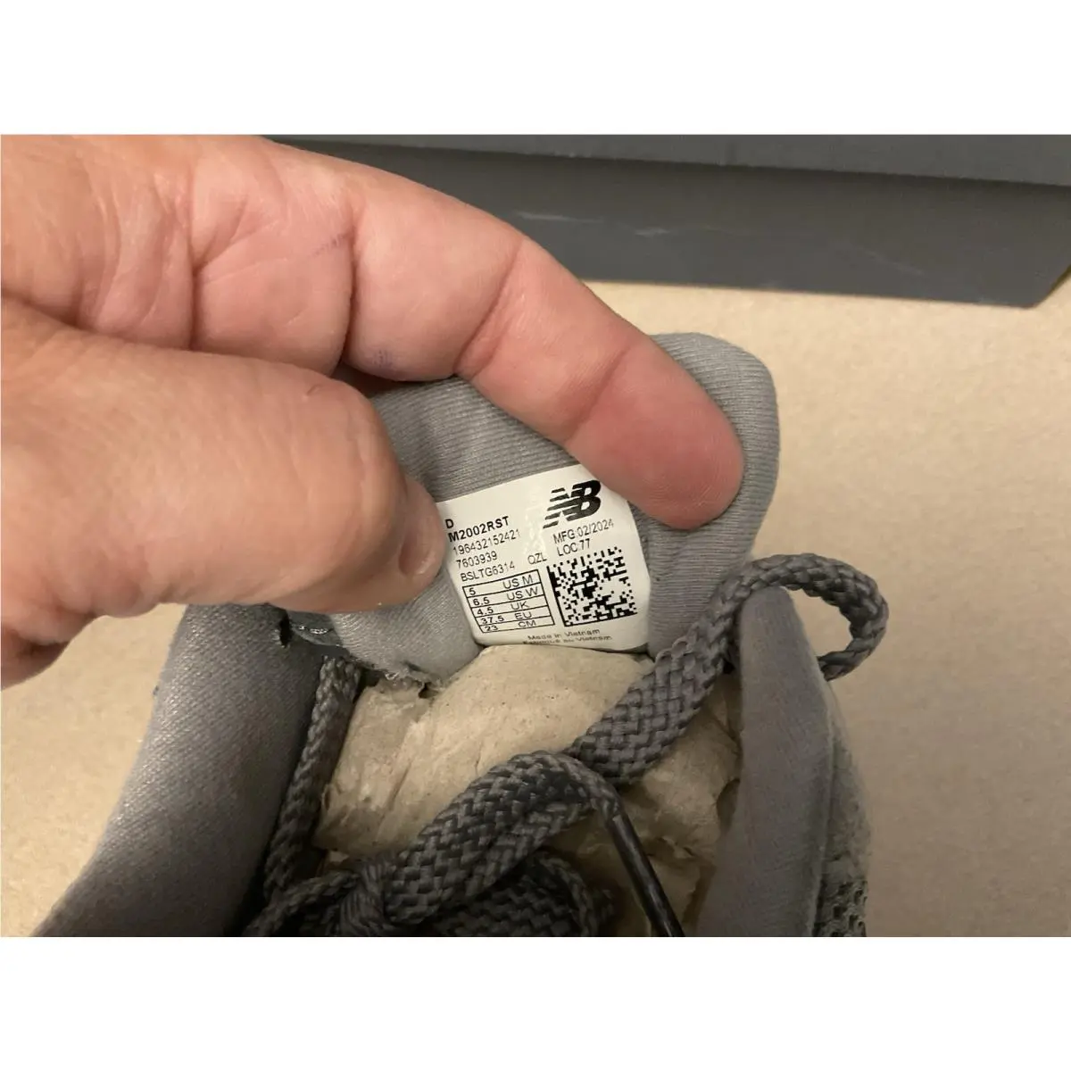 New Balance shoes - New Balance 2002 - Gray 3