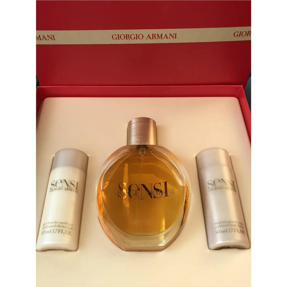 Sensi Giorgio Armani Perfume Edp 2.5 FL oz + Lotion + Gel Rare 3 PC Box Set