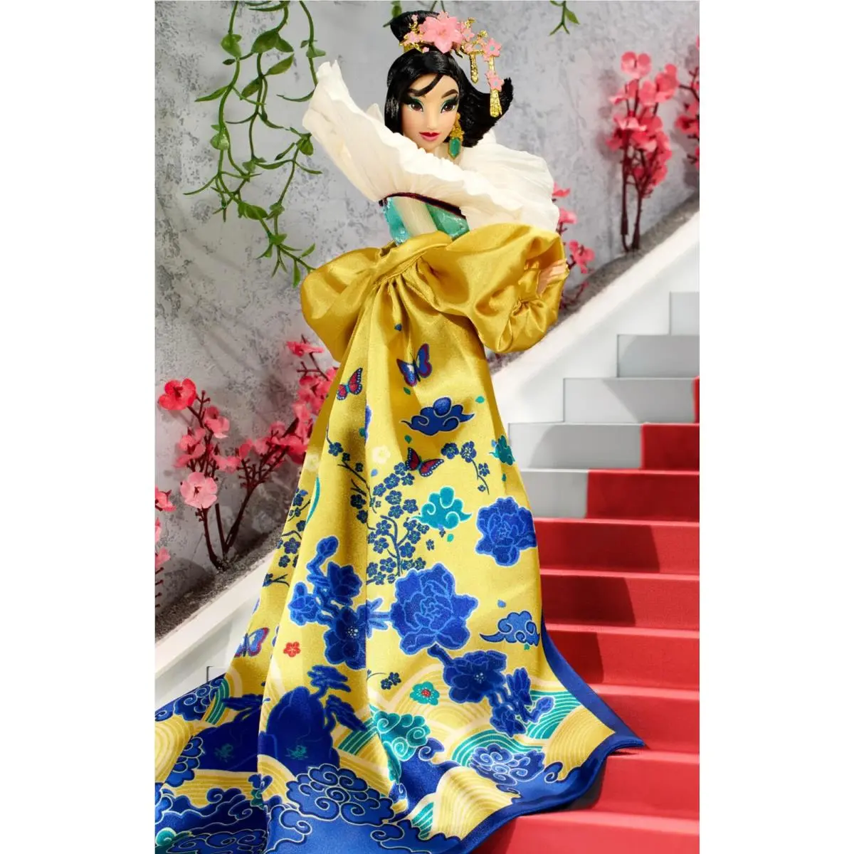 Disney Collector Enchanted Elegance Collection Mulan Doll