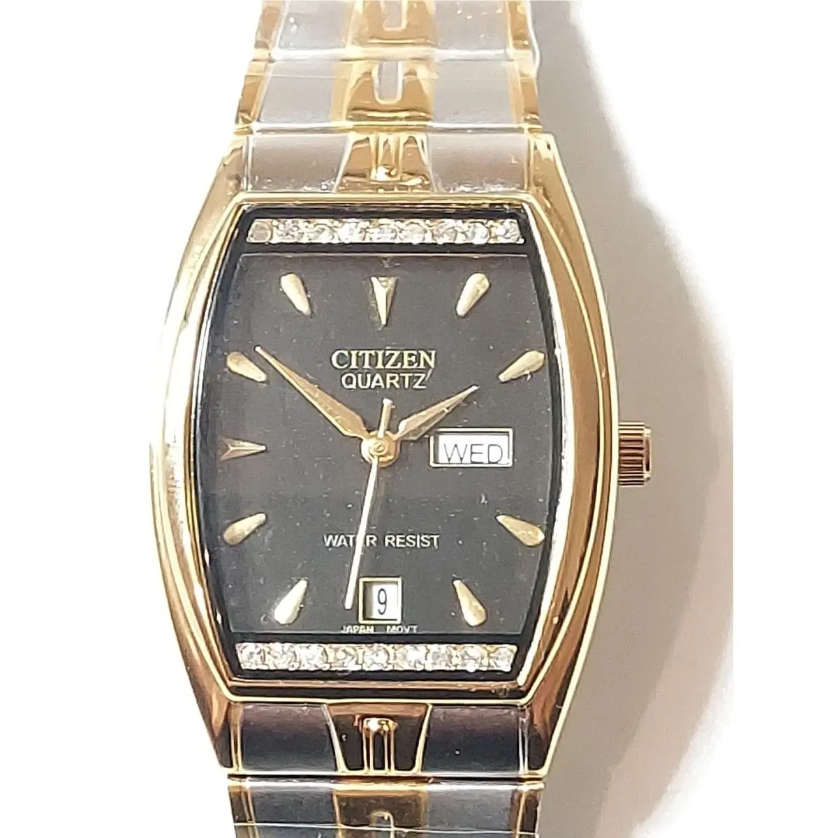 Citizen Diamonds Calendar D-d Two Tone Beautiful Quartz Watch Mens Japan