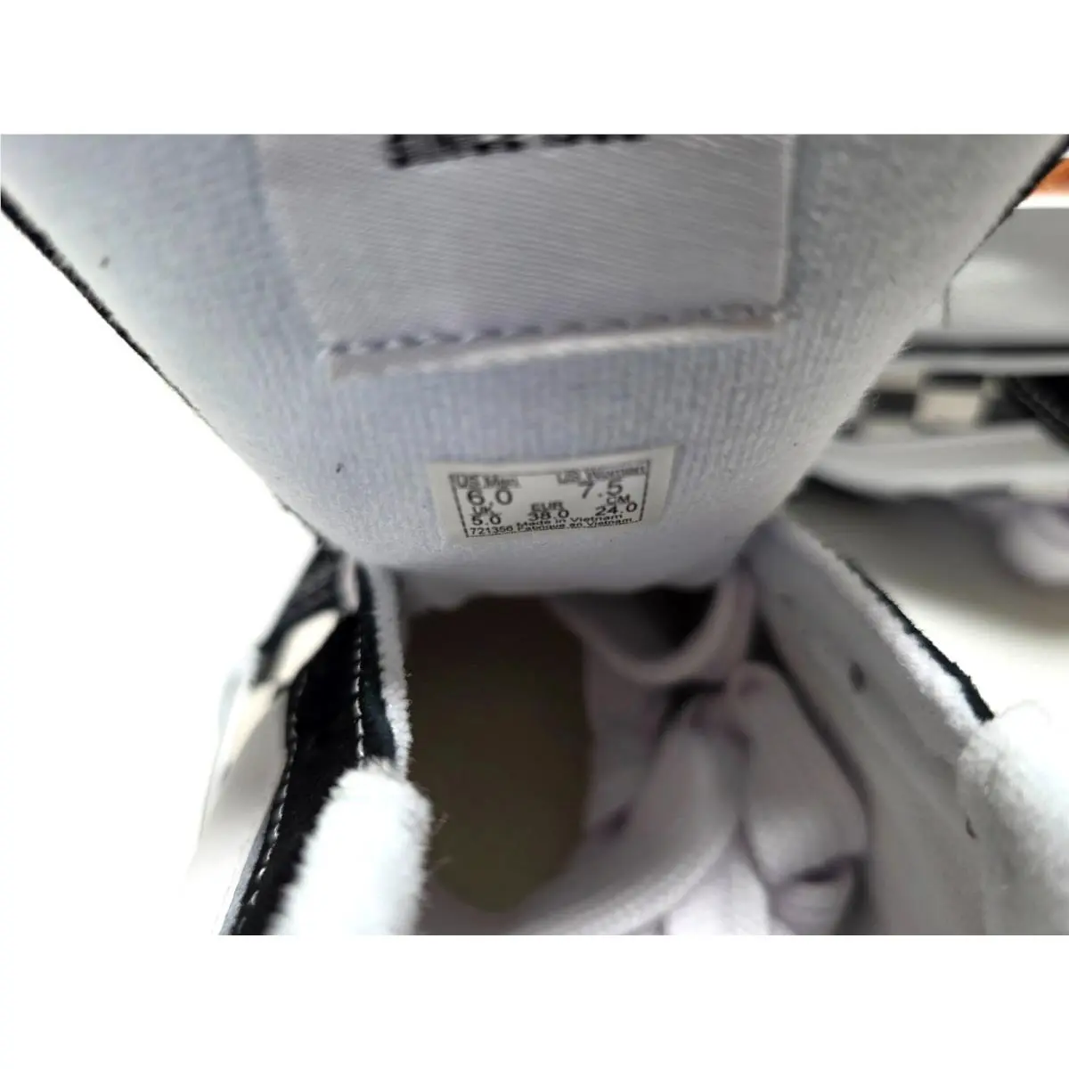 Vans shoes - VANS Knu Skool - Knu Skool - VN0009QC6BT1 VN000D22BPB1 - Black, s: Black/True White 18