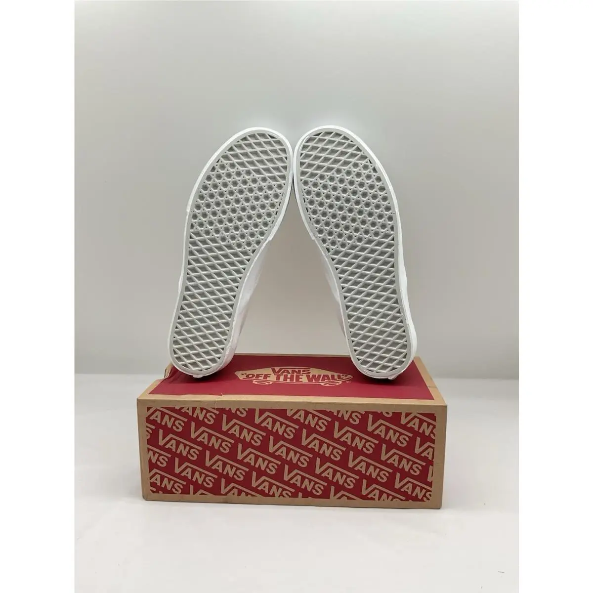 Vans shoes - VANS Classics - Classics - VN000EYEW00 - White 6