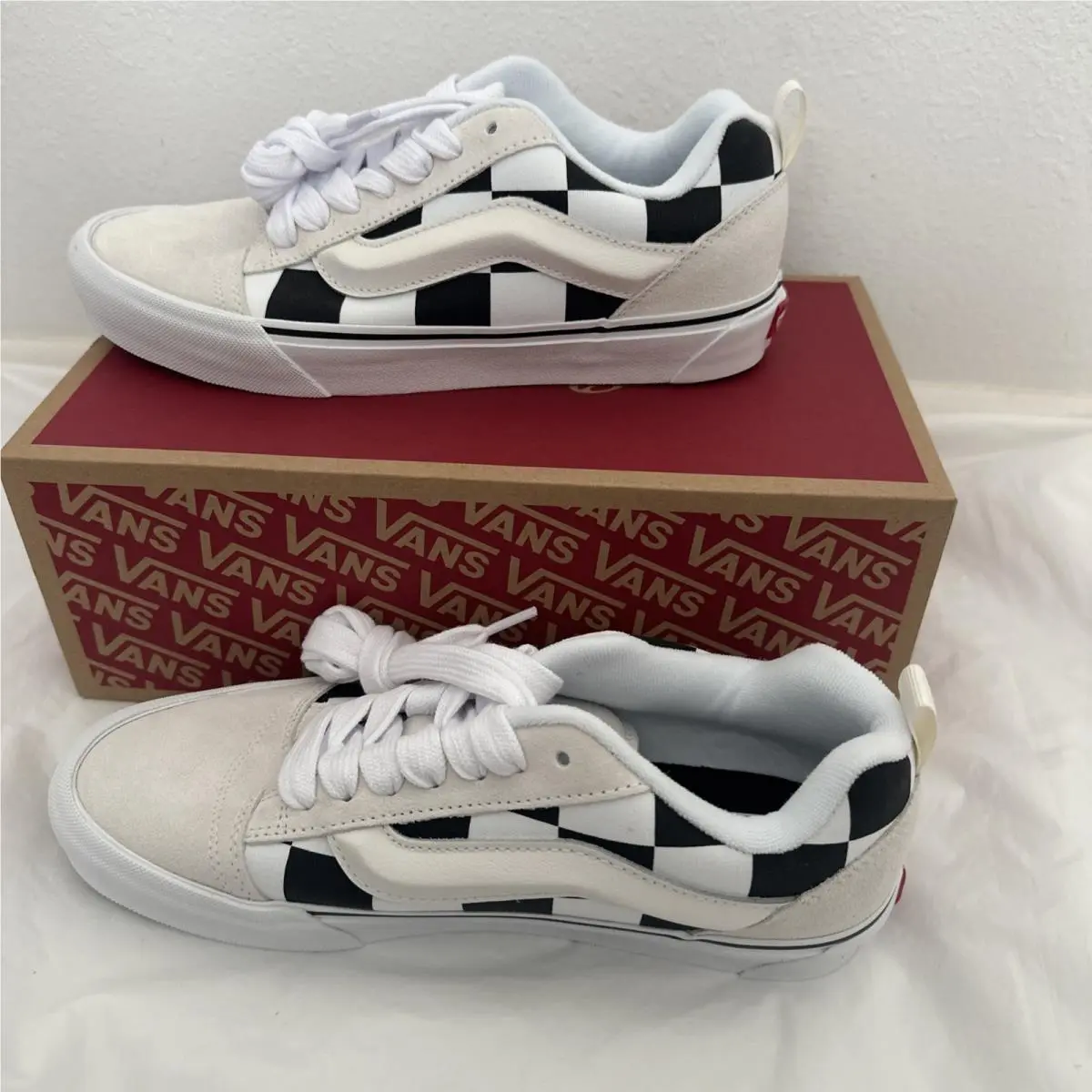 Vans shoes - VANS Knu Skool - Knu Skool - VN000D22UY6 - White 2