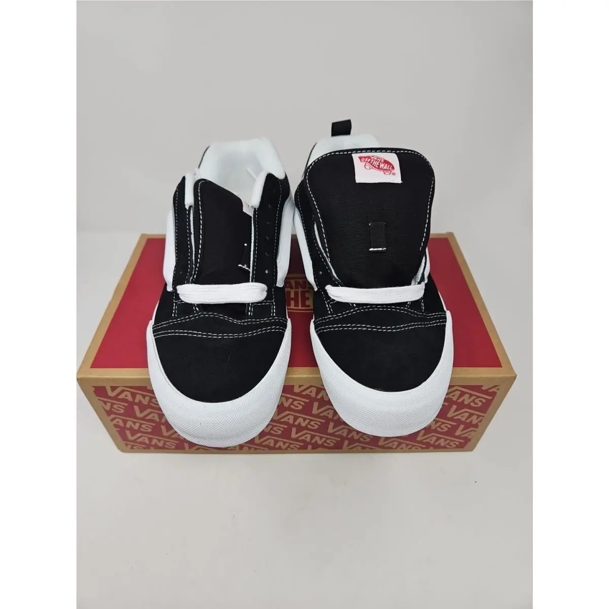 Vans shoes - VANS Knu-Skool - VN0009QC6BT1 - Black 1
