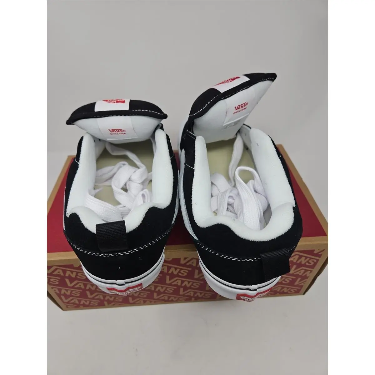 Vans shoes - VANS Knu-Skool - VN0009QC6BT1 - Black 3