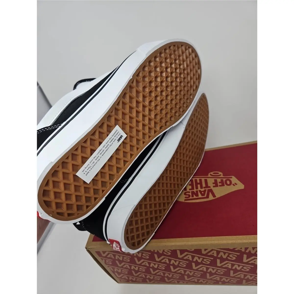 Vans shoes - VANS Knu-Skool - VN0009QC6BT1 - Black 4