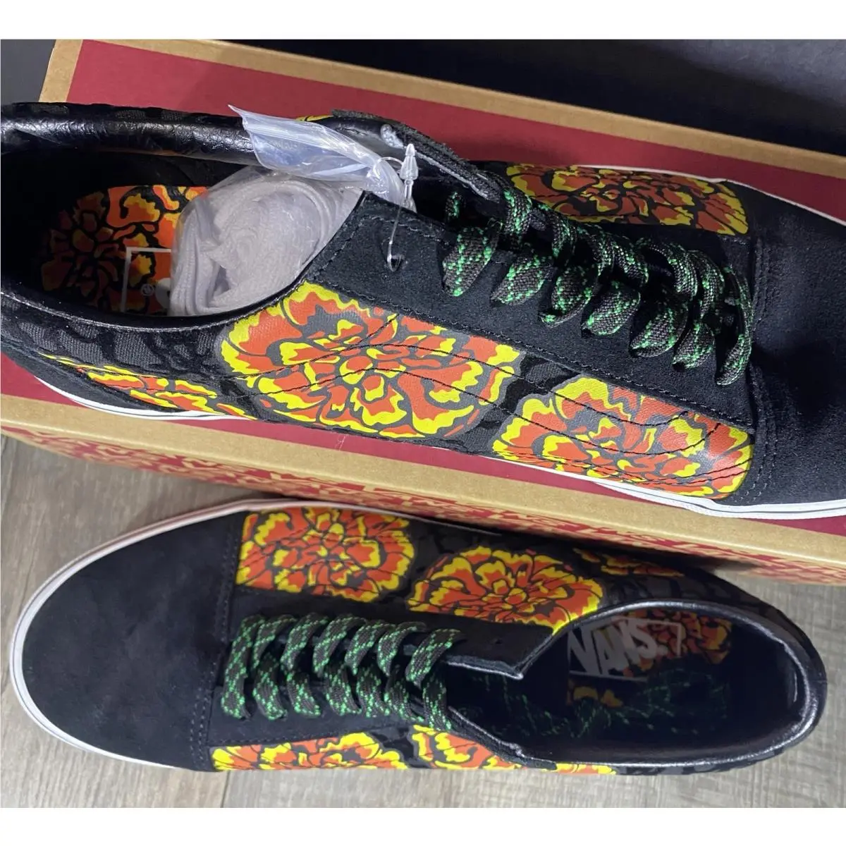 Vans shoes - Dia de los Muertos 2025 - VN000E8WGIN - Black (UPC: 0197805083823) 1