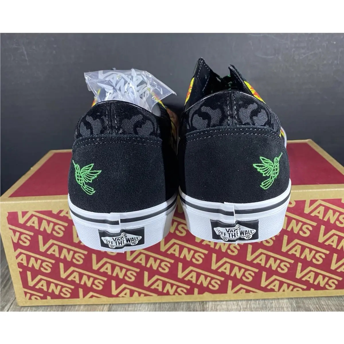 Vans shoes - Dia de los Muertos 2025 - VN000E8WGIN - Black (UPC: 0197805083823) 3