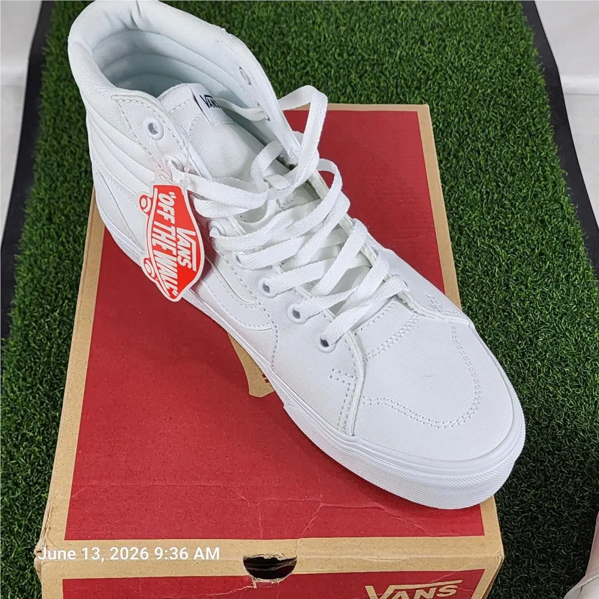 Vans Filmore HI Women`s Triple White High Top Skate Sneakers Size 9