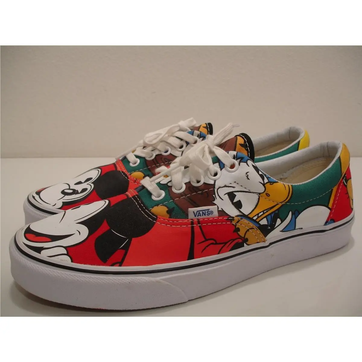 Men`s 10 M Vans X Disney Mickey and Friends Mouse Era Shoes Sneakers Low Lace-up